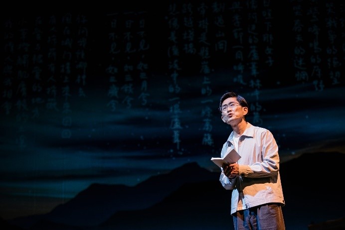 陳義芝教授以劇場形式演繹推廣文學作品
