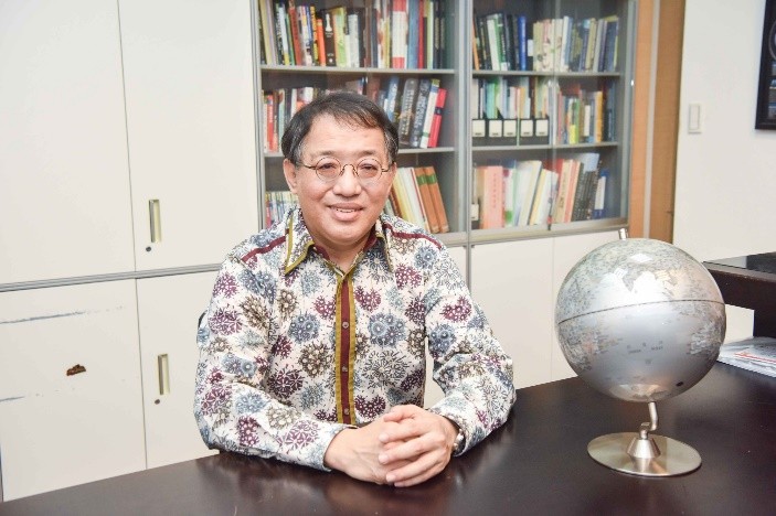 臺師大科教所張俊彥教授榮獲教育部最高學術獎項—第29屆「國家講座主持人」,肯定其長年深耕科學教育研究、數位學習與跨領域學習科學領域的卓越貢獻,頒獎典禮預計2026年3月份舉行。