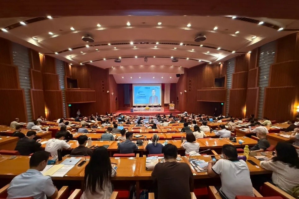 現場聽眾提問。